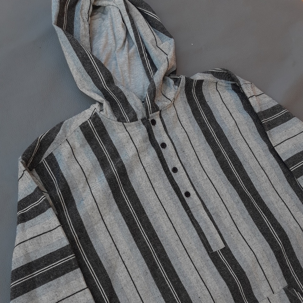 Light blue and grey striped sweater - Picture 2 of 3